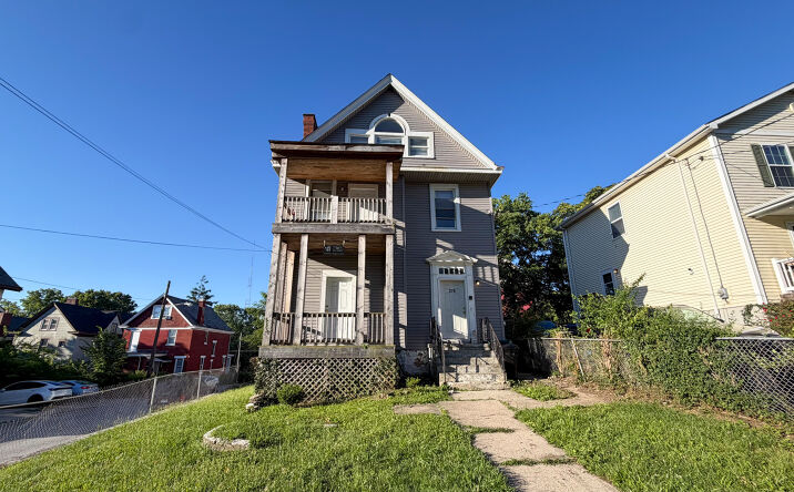 Pictures of Multifamily property located at 275 MCCORMICK PL, CINCINNATI, OH 45219 for sales - image #1