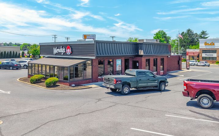 Pictures of Retail property located at 1075 South State Street, Ephrata, PA 17522 for sales - image #1