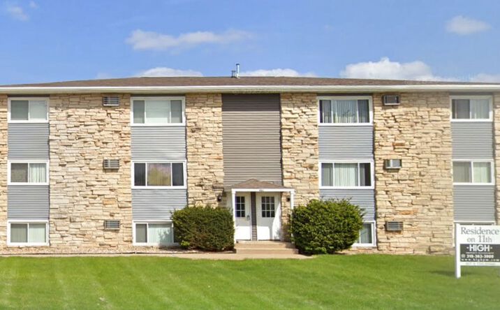 Pictures of Multifamily property located at 901 South 11th Street, Marion, IA 52302 for sales - image #1