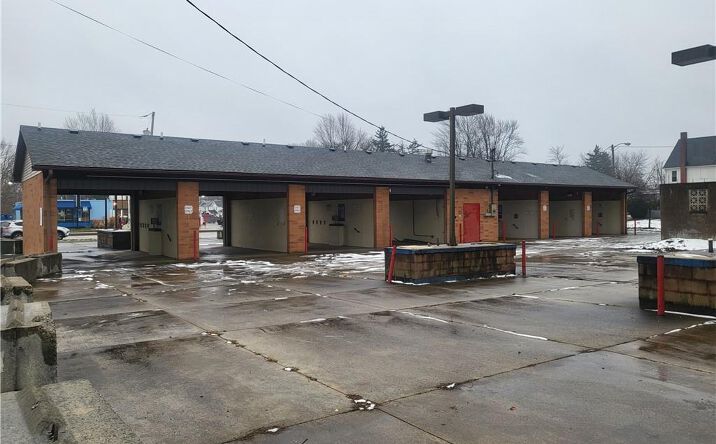 Pictures of Retail property located at 827 Middle Avenue, Elyria, OH 44035 for sales - image #1