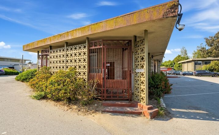 Pictures of Office property located at 111 Dakota Avenue, Santa Cruz, CA 95060 for sales - image #1