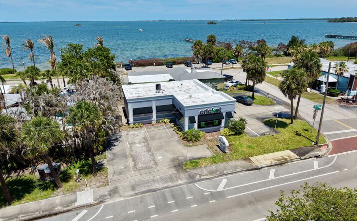 Pictures of Retail property located at 1400 U.S. 1, Sebastian, FL 32958 for sales - image #1