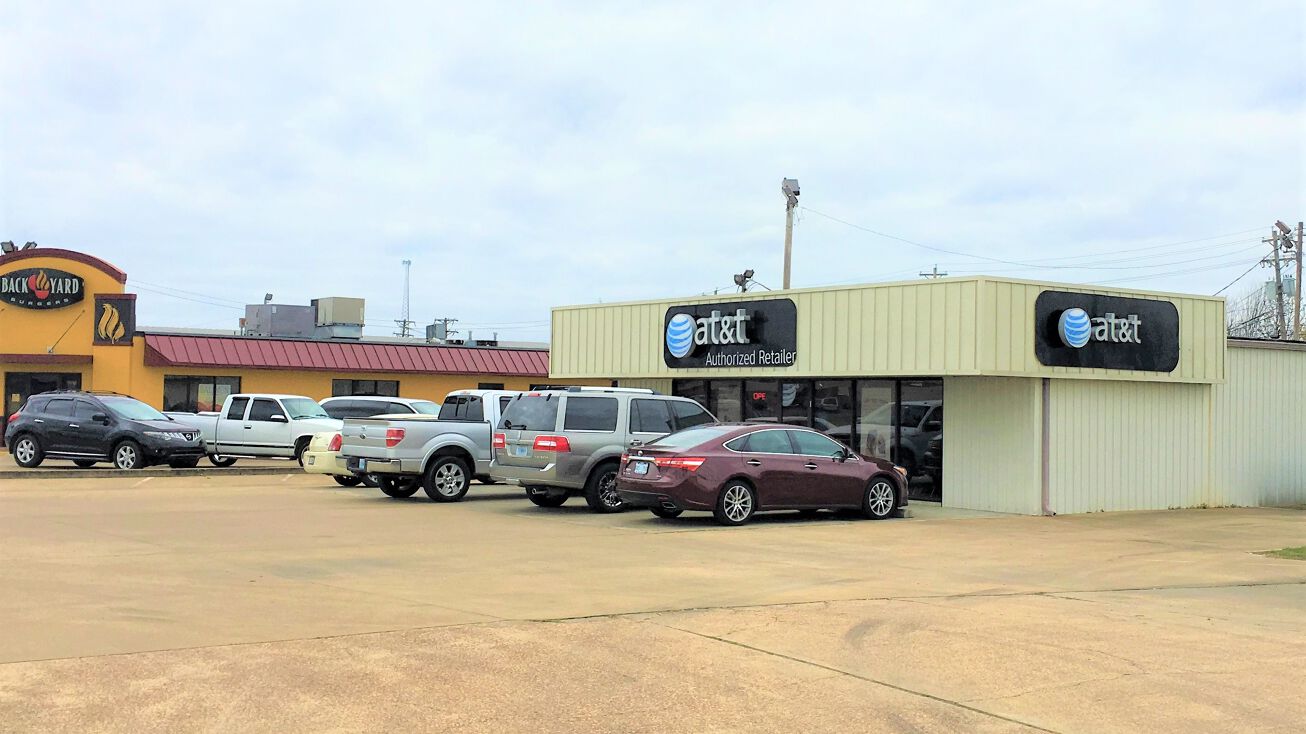 845 S State St, Clarksdale, MS 38614 Retail Property for Sale