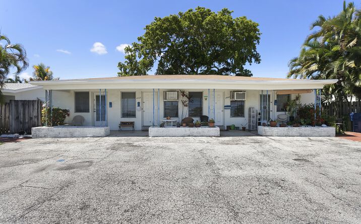 1933 NE 26th St #1-4, Wilton Manors
