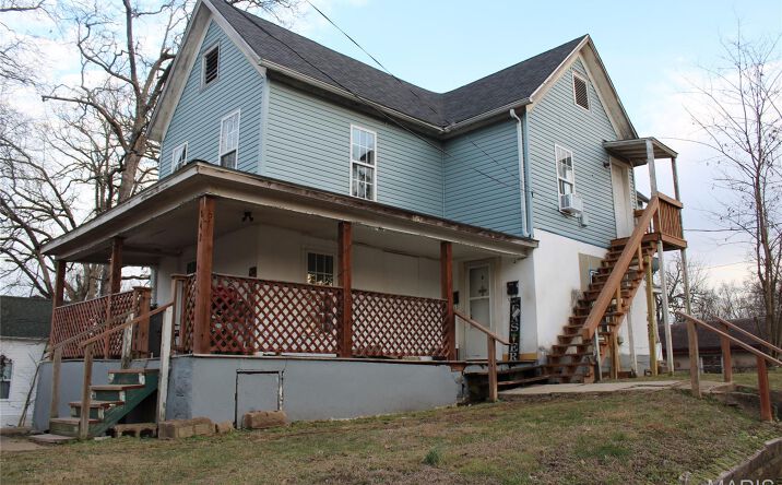 Pictures of Multifamily property located at 842 Kinzer Street, Poplar Bluff, MO 63901 for sales - image #1