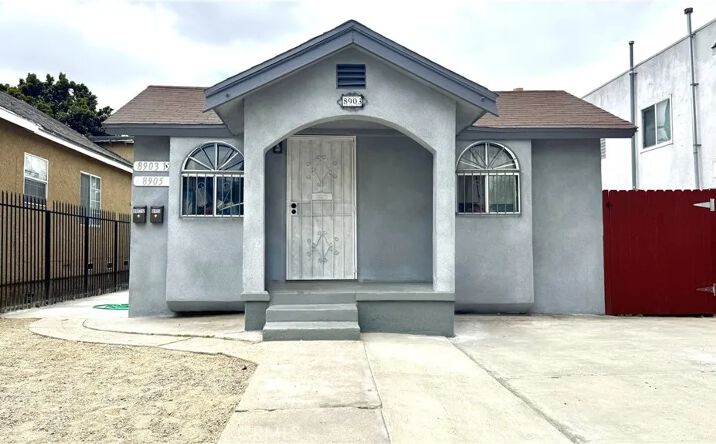 Pictures of Multifamily property located at 8903 Baring Cross, Los Angeles, CA 90044 for sales - image #1