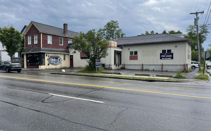 Pictures of Retail, Office, Mixed Use property located at 550 Washington Avenue, Portland, ME 04103 for sales - image #1