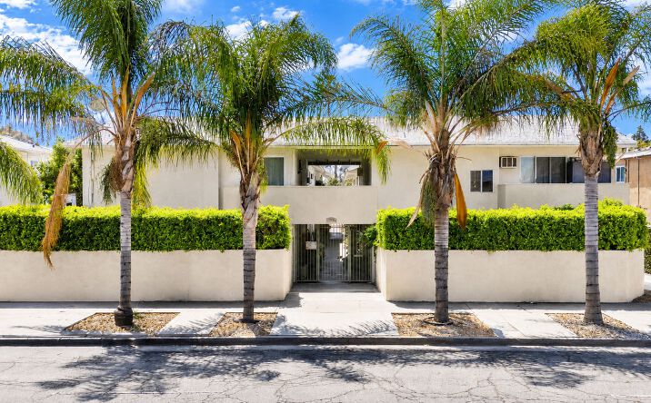 Pictures of Multifamily property located at 13520 Victory Blvd, Van Nuys, CA 91401 for sales - image #1