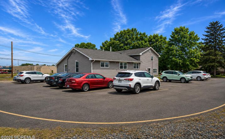 Pictures of Retail, Office property located at 516 Duquesne Blvd, Brick Township, NJ 08723 for sales - image #1