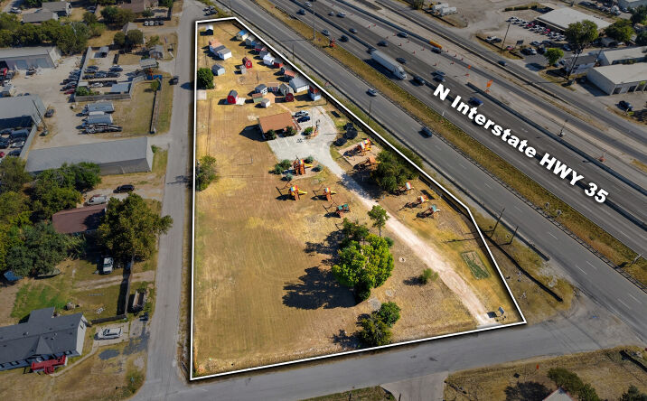 15524 N Interstate 35, Austin