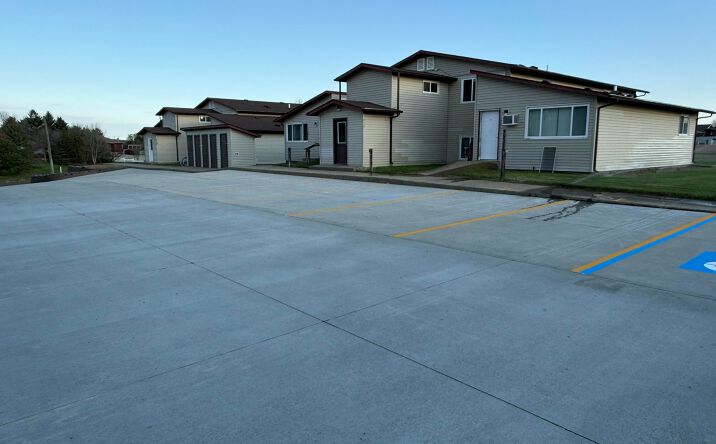 Pictures of Multifamily property located at 712 5th Ave SW, Dickinson, ND 58601 for sales - image #1