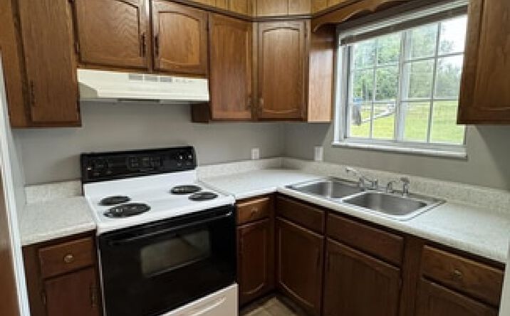 Pictures of Multifamily property located at 5031 W Pea Ridge Rd, Huntington, WV 25705 for sales - image #1