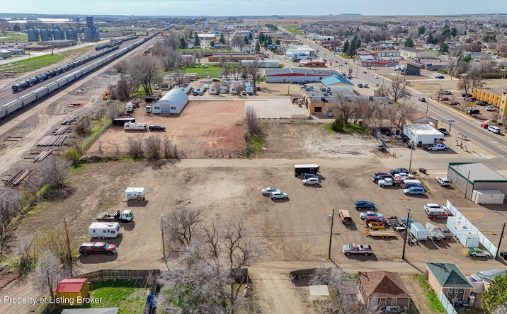 Pictures of Retail, Land property located at 23 S 10th Avenue W, Dickinson, ND 58601 for sales - image #1