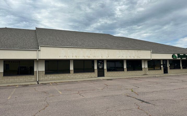 Pictures of Retail, Office property located at 4214 W. 38th Street, Sioux Falls, SD 57106 for sales - image #1