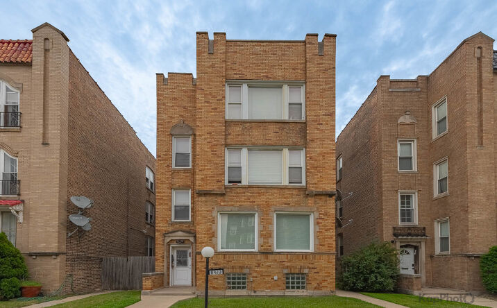 Pictures of Multifamily property located at 8923 S Blackstone Avenue, Chicago, IL 60617 for sales - image #1