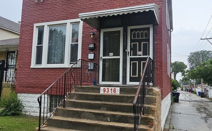Pictures of Multifamily property located at 9316 S Marquette Avenue, Chicago, IL 60617 for sales - image #1