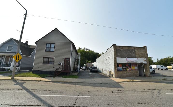 1809 Washington Street, Waukegan
