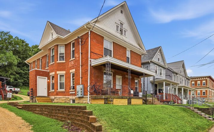 Pictures of Multifamily property located at 2515 Central Avenue, Dubuque, IA 52001 for sales - image #1