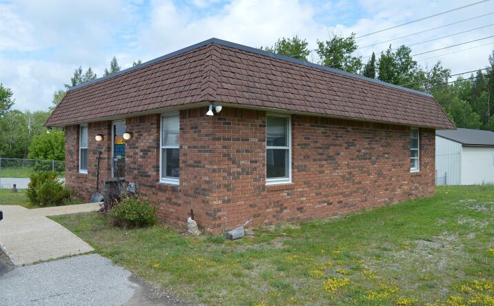 Pictures of Retail property located at 185 E M-72, Kalkaska, MI 49646 for sales - image #1