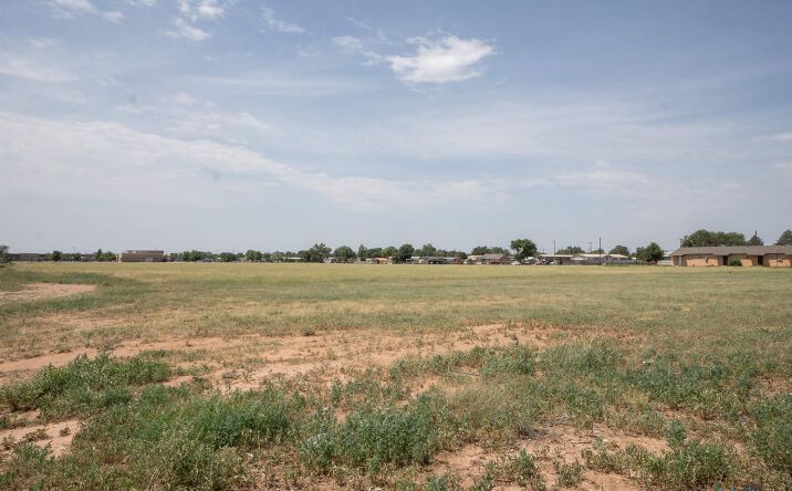 Pictures of Land property located at 915 E Brady Avenue, Clovis, NM 88101 for sales - image #1