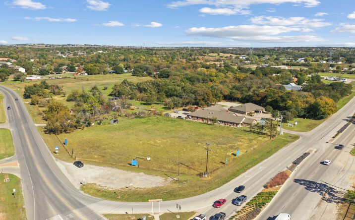 Pictures of Retail, Office, Land property located at 2101 Fort Worth Highway, Weatherford, TX 76086 for sales - image #1