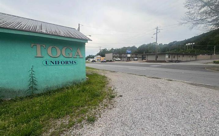 1100 East Grand Avenue, Hot Springs
