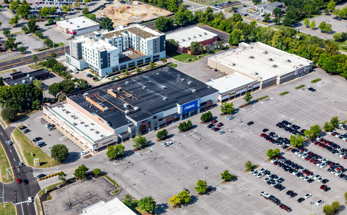 Pictures of Retail property located at 1745 Galleria Boulevard, Franklin, TN 37067 for sales - image #1