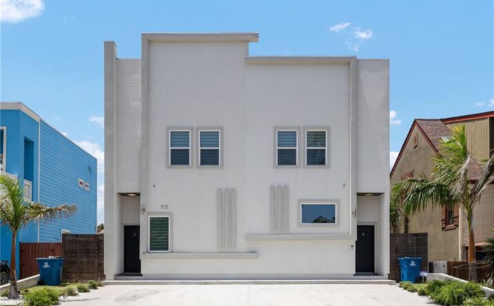 Pictures of Multifamily property located at 112 E Dolphin Lane, South Padre Island, TX 78597 for sales - image #1