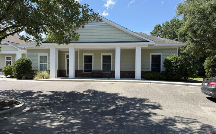 Pictures of Office property located at 1938 Charlie Hall Boulevard # B, Charleston, SC 29414 for sales - image #1