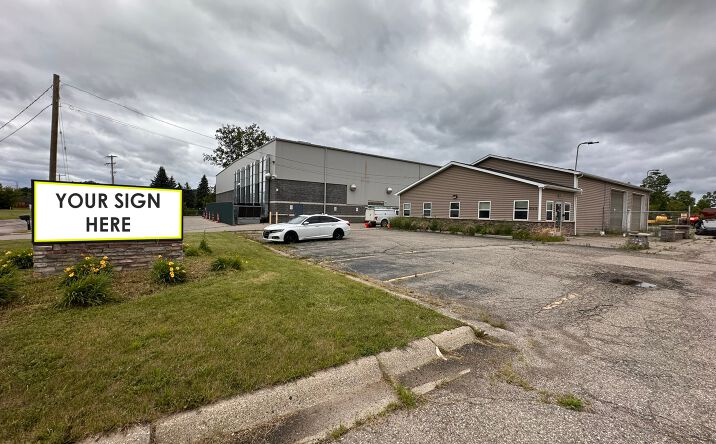 Pictures of Industrial property located at 3245 Card Drive, Burton, MI 48529 for sales - image #1