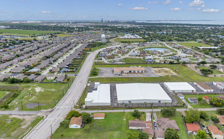 Pictures of Self Storage property located at 1663 Moore Ave, Portland, TX 78374 for sales - image #1