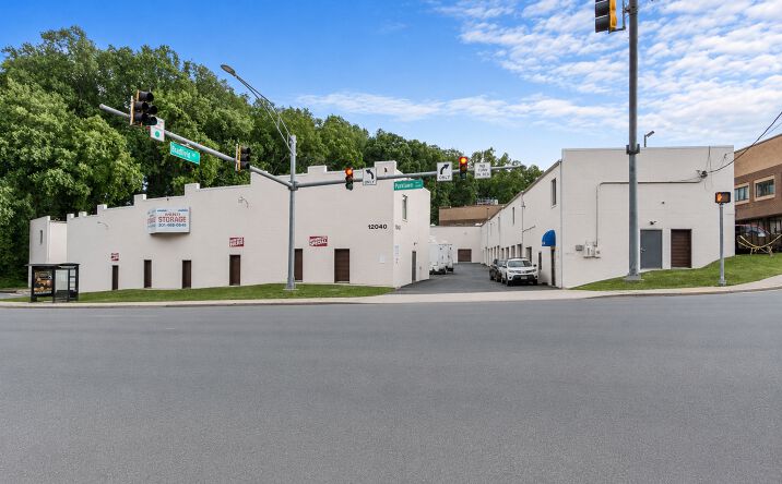 Pictures of Self Storage property located at 12040 Parklawn Dr, Rockville, MD 20852 for sales - image #1