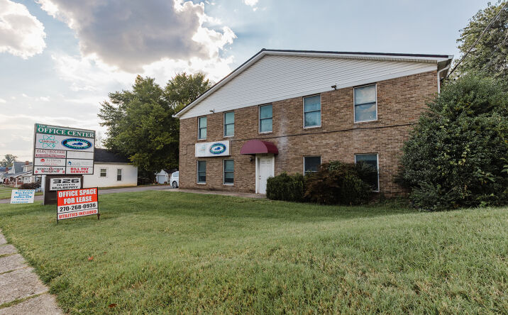 Pictures of Office, Hospitality, Mixed Use property located at 396 North Mulberry Street, Elizabethtown, KY 42701 for sales - image #1