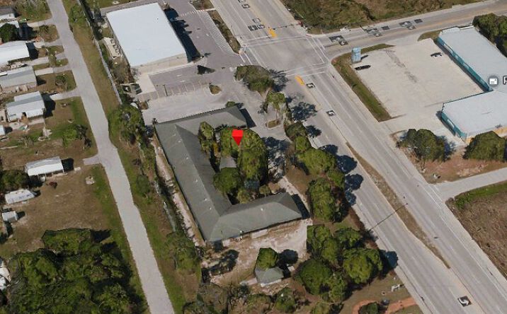 Pictures of Retail, Special Purpose property located at 2900 Placida Road, Englewood, FL 34224 for sales - image #1