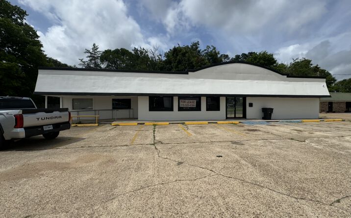 Pictures of Retail property located at 2160 Barksdale Boulevard, Bossier City, LA 71112 for sales - image #1