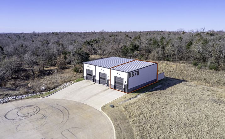 Pictures of Retail, Office, Mixed Use property located at 6679 PROSPER CIR, EDMOND, OK 73034 for sales - image #1