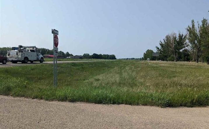 Pictures of Land property located at 5261 U.S. 52, Minot, ND 58701 for sales - image #1