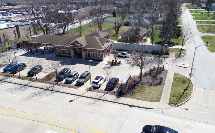 Pictures of Retail property located at 7231 171ST ST, TINLEY PARK, IL 60477 for sales - image #1