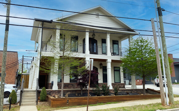 Pictures of Office property located at 20 E Spring St, Fayetteville, AR 72701 for sales - image #1