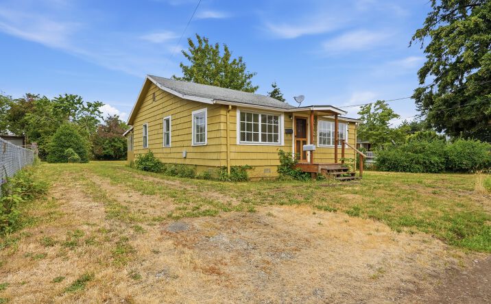 Pictures of Land property located at 2121 SE 89th Avenue, Portland, OR 97216-2011 for sales - image #1