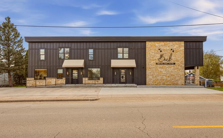 Pictures of Retail, Office property located at 2613 UNIVERSITY AVE, DUBUQUE, IA 52001-5500 for sales - image #1
