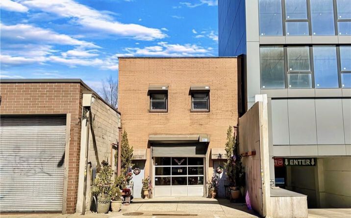 Pictures of Self Storage, Industrial, Office property located at 821 39TH ST BROOKLYN NY 11232, BROOKLYN, NY 11232 for sales - image #1
