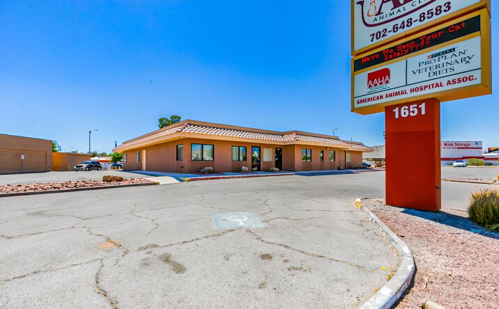 Pictures of Office property located at 1651 N Rancho Dr, Las Vegas, NV 89108 for sales - image #1