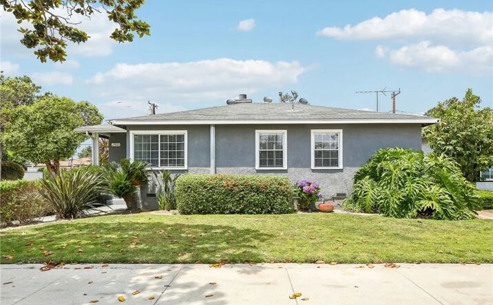 Pictures of Multifamily property located at 2905 Magnolia, Long Beach, CA 90806 for sales - image #1