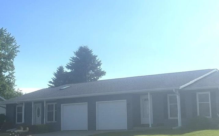 1800-1802 Lincoln Avenue, Stoughton