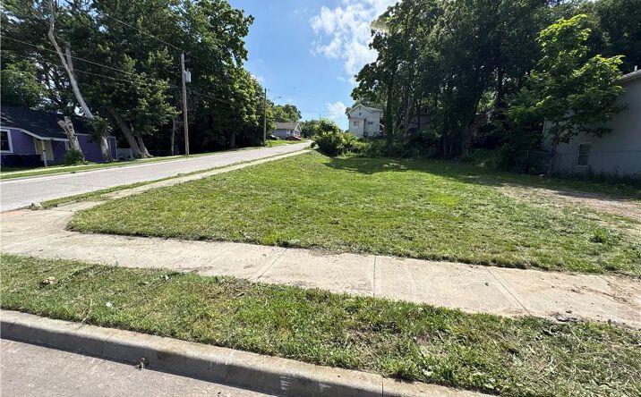 Pictures of Land, Multifamily property located at 4203 Park Avenue, Kansas City, MO 64130 for sales - image #1