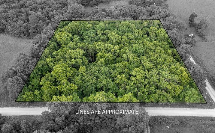 Pictures of Land, Special Purpose property located at 1705 Pawnee Road, Pomona, KS 66076 for sales - image #1