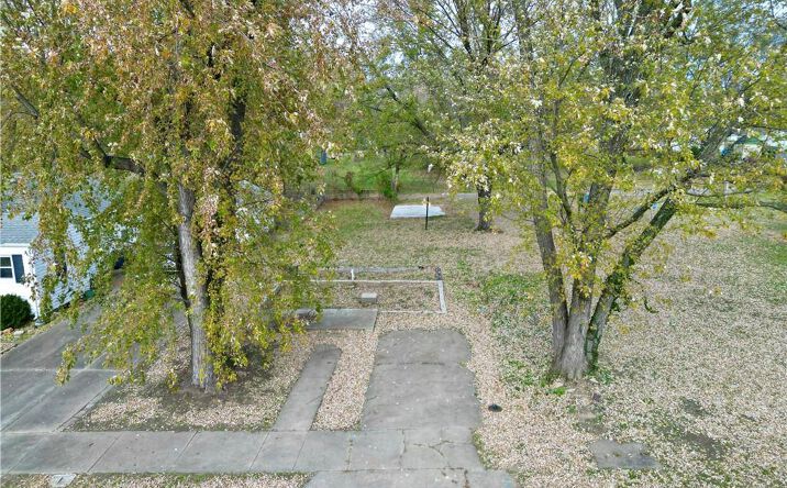 Pictures of Land, Multifamily property located at 1407 E 6 Street, Sedalia, MO 65301 for sales - image #1
