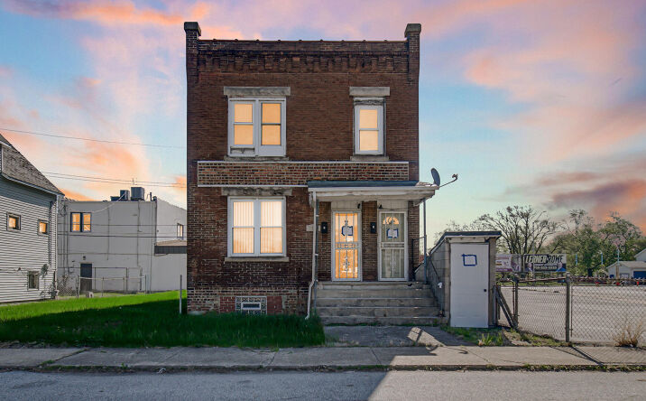 Pictures of Multifamily property located at 5537 Beall Street, Hammond, IN 46320 for sales - image #1