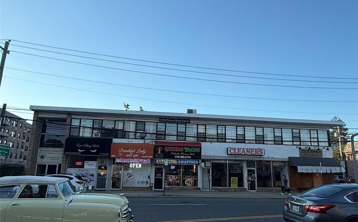 Pictures of Business for Sale, Retail property located at 50B Old Country Road, Mineola, NY 11501 for sales - image #1